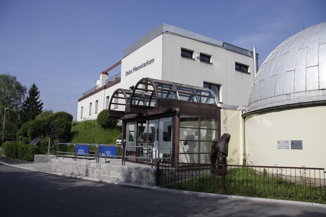 Sternwarte und Zeiss Planetarium Schneeberg